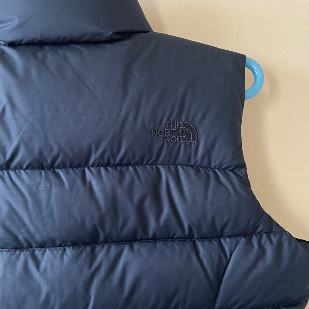 The North Face Womens Nuptse Navy Puffer Vest Sz M 700 Goose Down Outdoor - Picture 7 of 7